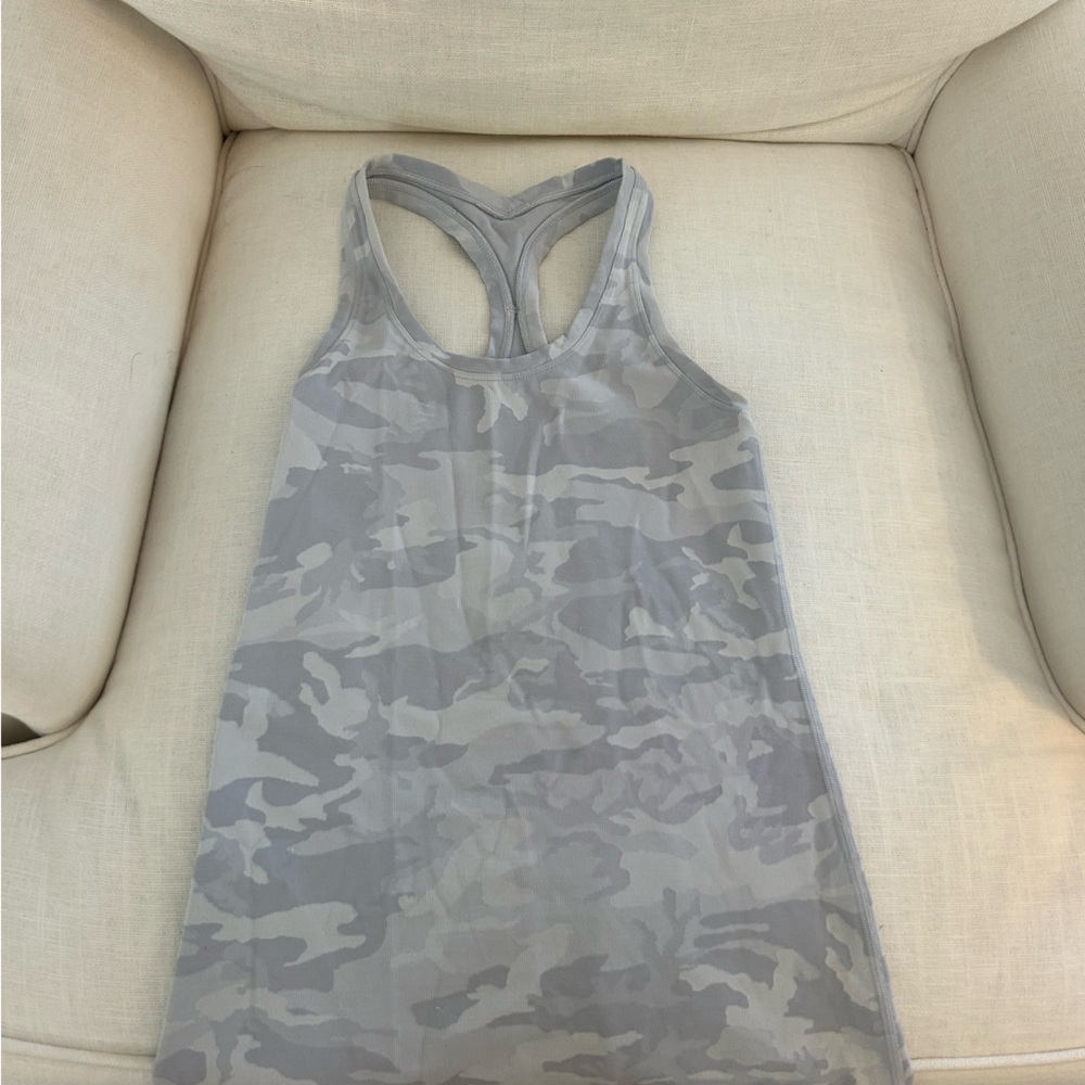 Lululemon camo tank top